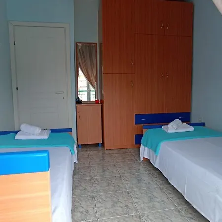 Апартаменты Pineview Serenity *